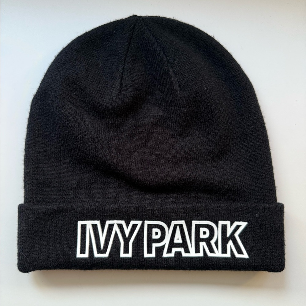 IVY PARK Silicone Logo Beanie Toque (Host Pick)